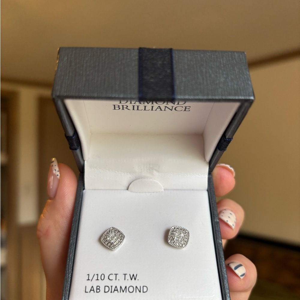 Diamond Brilliance 1/10 CT Diamond Stud Earrings